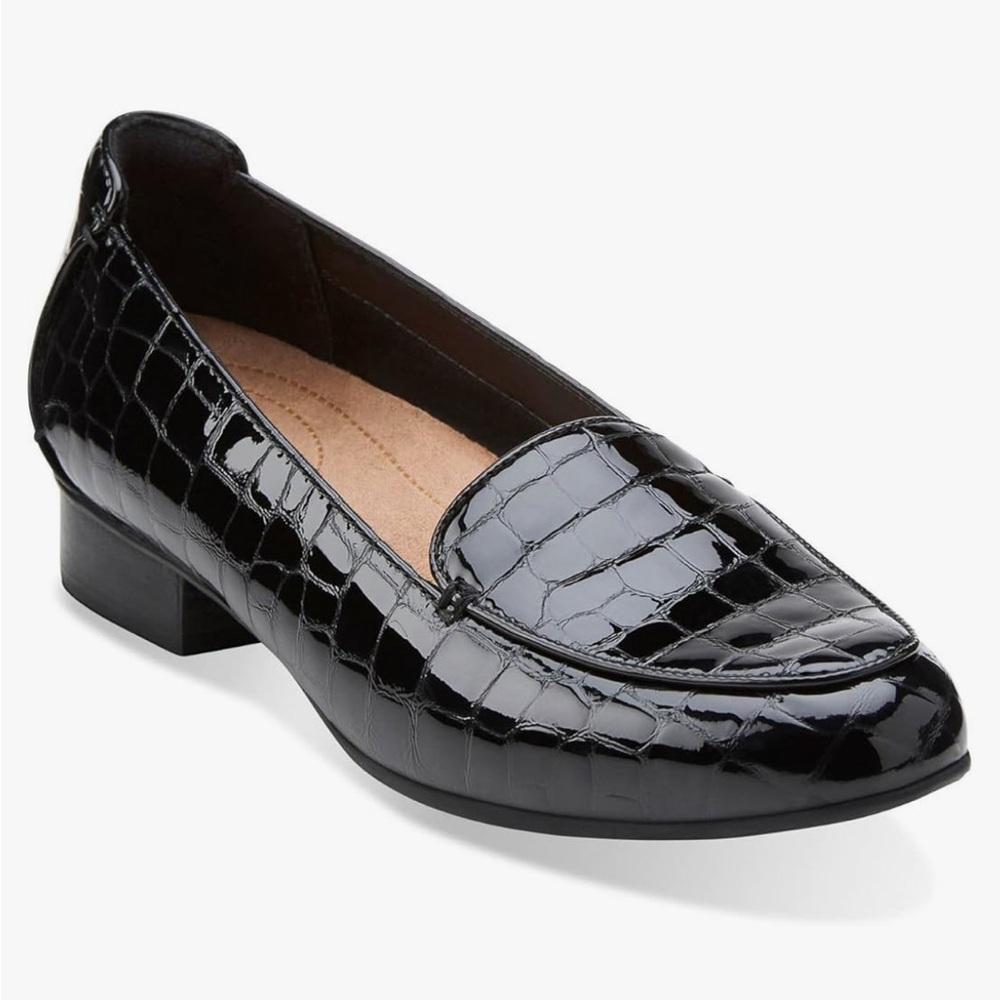 Clarks Women's Keesha Luca Slip-On Black Loafer size 7.5 Patent Leather shoes